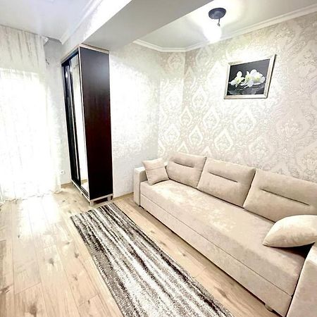 Large Apartment !!!Ciuflea Str. Kiszyniów Zewnętrze zdjęcie